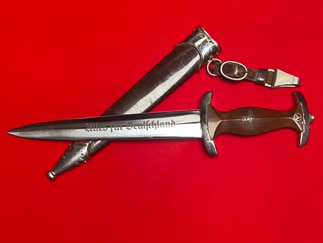 A MID PERIOD TRANSITIONAL SA DOUBLE PROOF EICKHORN DAGGER (RZM 7/66) 